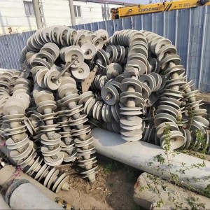 回收库存积压废旧电力瓷瓶绝缘子